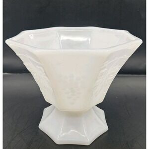 Vintage Anchor Hocking White Milk Glass Paneled Grape & Leaf Pattern‎ Dish